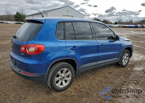 2010 Volkswagen Tiguan S z USA, uszkodzony, nr VIN WVGAV7AX7AW003451